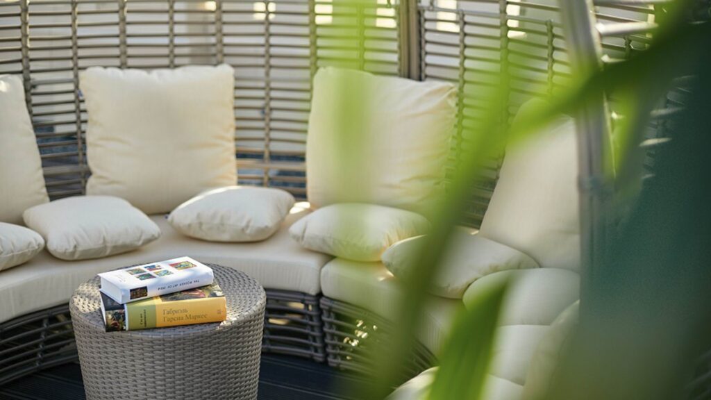 01 Skyline Design HC Saturday_01