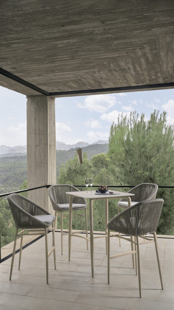 03 Skyline DESIGN BLOG_A Lighter Touch