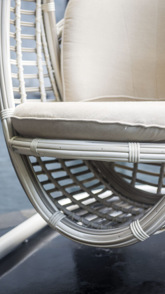 09 2972 Hanging SKYLINE HERI_12