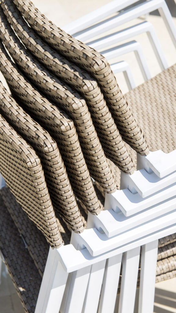 11005_Dining Armchair BREEZE_Seashell FF 30mm_Skyline_7