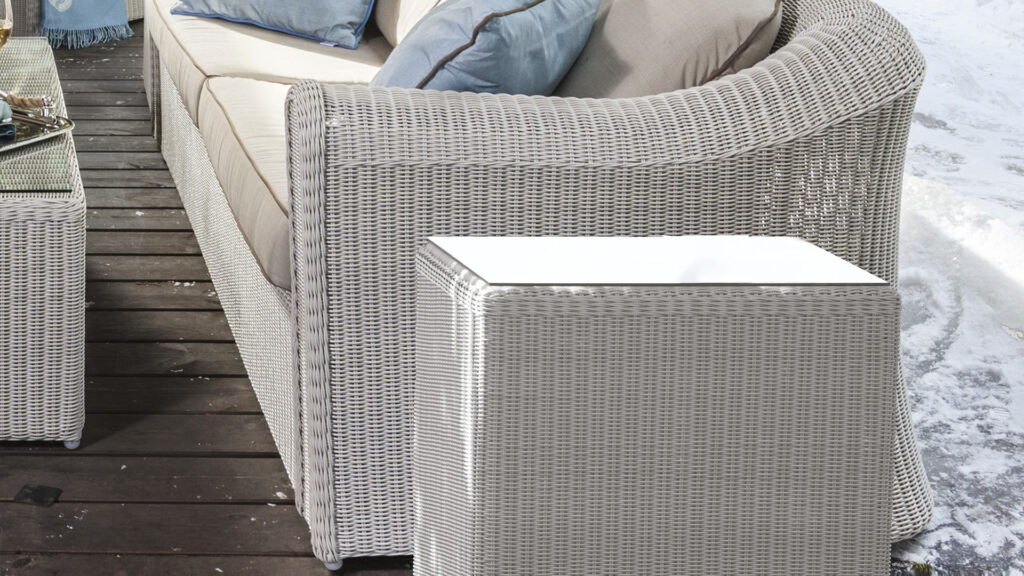 21115 CALDERAN Skyline Design SIDE TABLE WHITE WASH POLYROD 3 mm 03