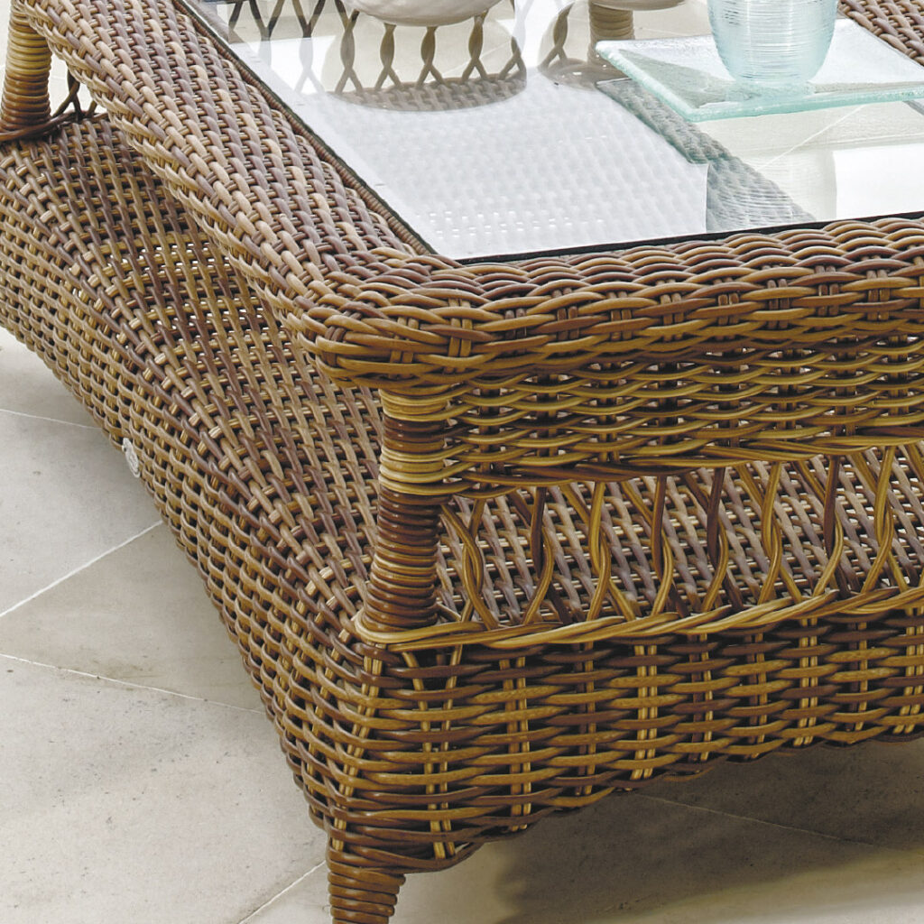 22004 EBONY Skyline COFFEE TABLE RED PULUT OMEGA 6 mm 03