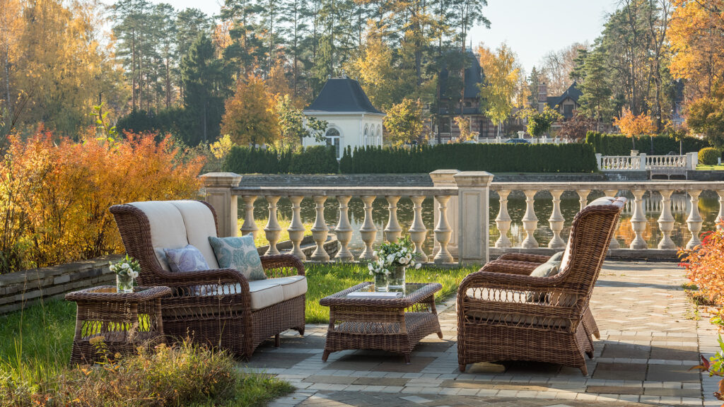 22004 EBONY Skyline COFFEE TABLE RED PULUT OMEGA 6 mm 06