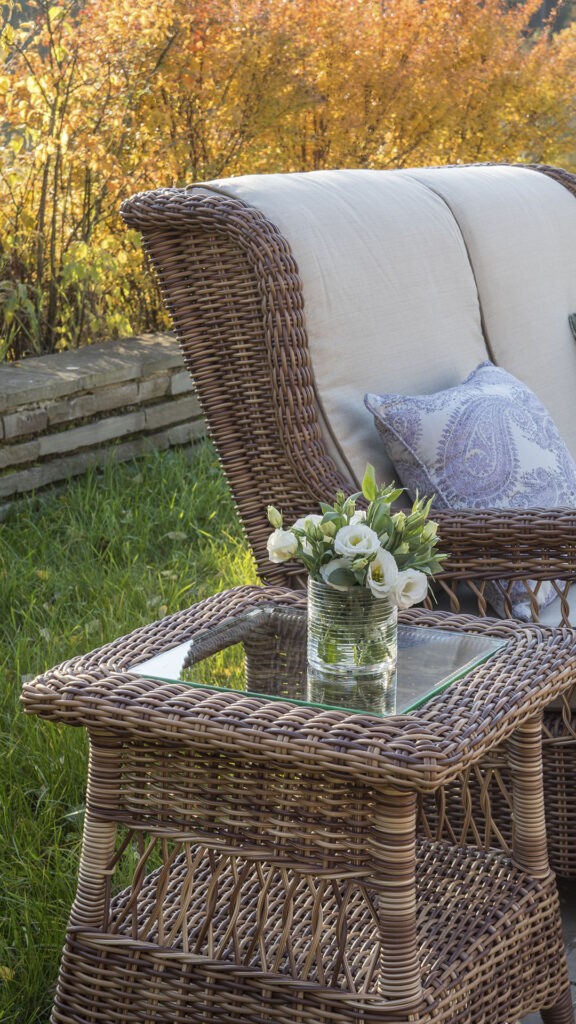 22005 EBONY Skyline SIDE TABLE RED PULUT OMEGA 6 mm 05