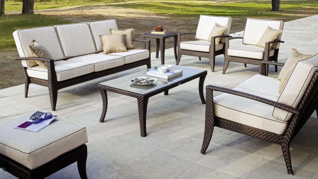 22141 MADISON Skyline Design ARMCHAIR MOCCA Polypeel 7mm 03