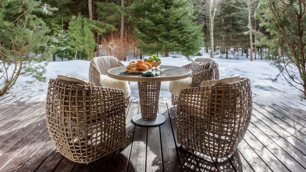 22460.12D Dynasty Skyline Dining Table WHITE Mushroom 15mm 04