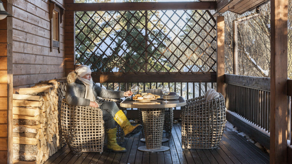 22460.20 Dynasty Skyline Dining Table KUBU Mushroom 15mm 03