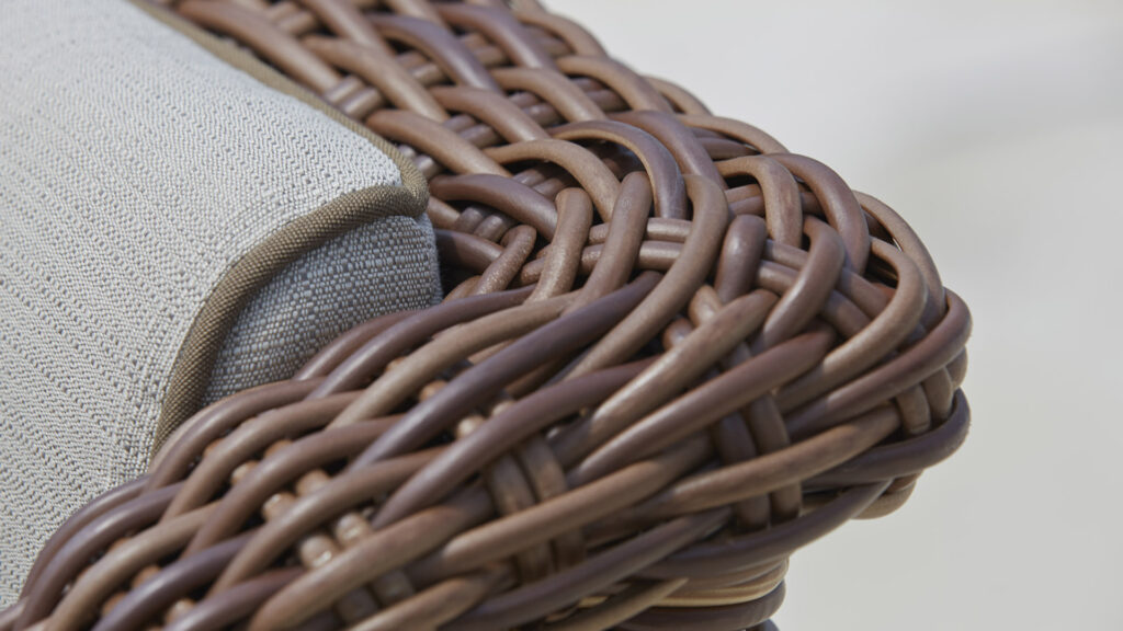 22554 EBONY Skyline dining_armchair RED PULUT OMEGA 6 mm 04