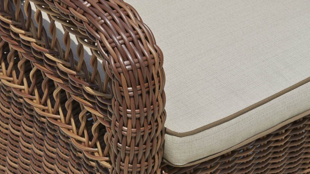 22554 EBONY Skyline dining_armchair RED PULUT OMEGA 6 mm 08