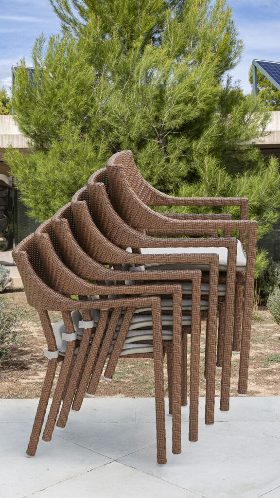 22694 PLANK Skyline DINING ARMCHAIR RED PULUT OMEGA 6 mm 08