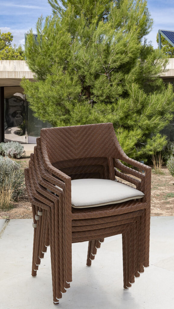 22694 PLANK Skyline DINING ARMCHAIR RED PULUT OMEGA 6 mm 09