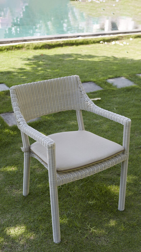 22694 PLANK Skyline Design DINING ARMCHAIR WHITE WASH POLYROD 3 mm 05