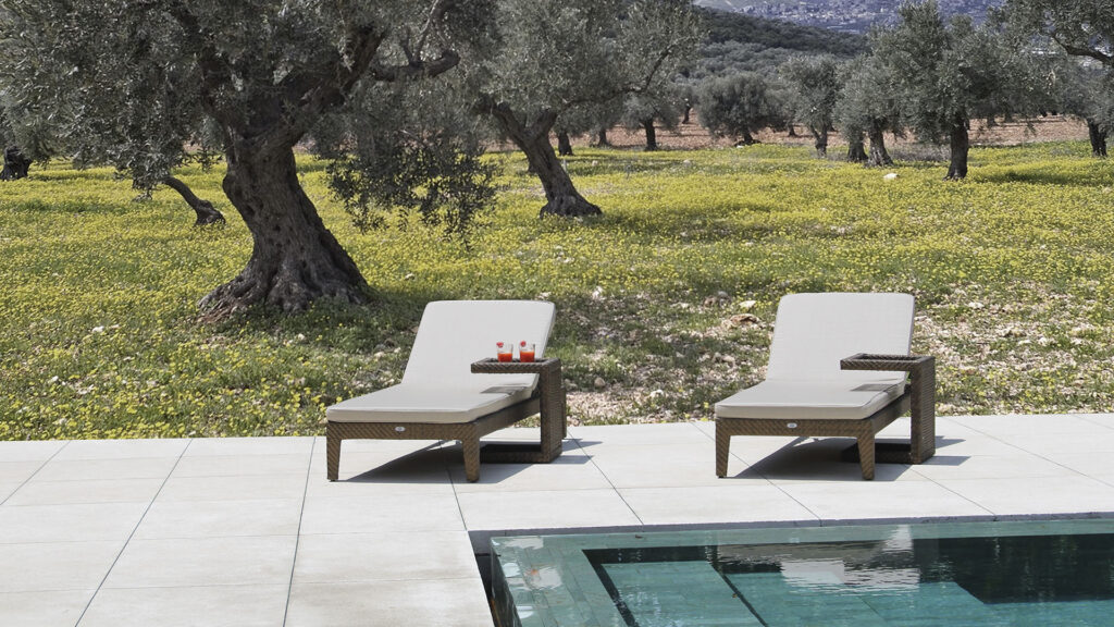 22701 MADISON Skyline Design AUXILIARY TABLE BRONZE FLAT-FLAT 7 mm 03