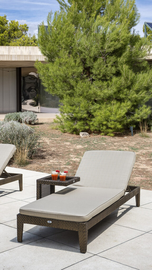 22701 MADISON Skyline Design AUXILIARY TABLE BRONZE FLAT-FLAT 7 mm 09