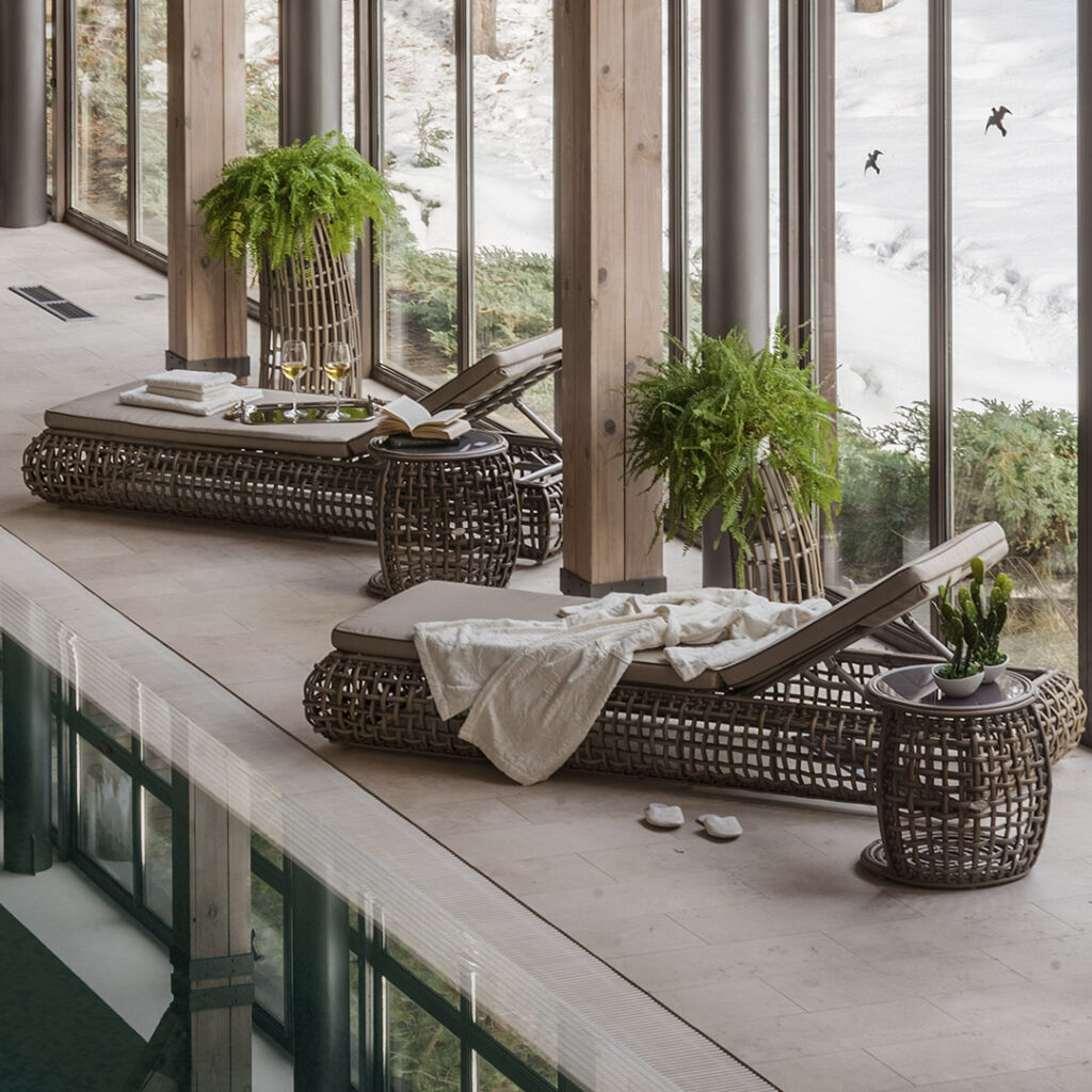 22851 Dynasty Skyline Aux.Table KUBU Mushroom 15mm 03