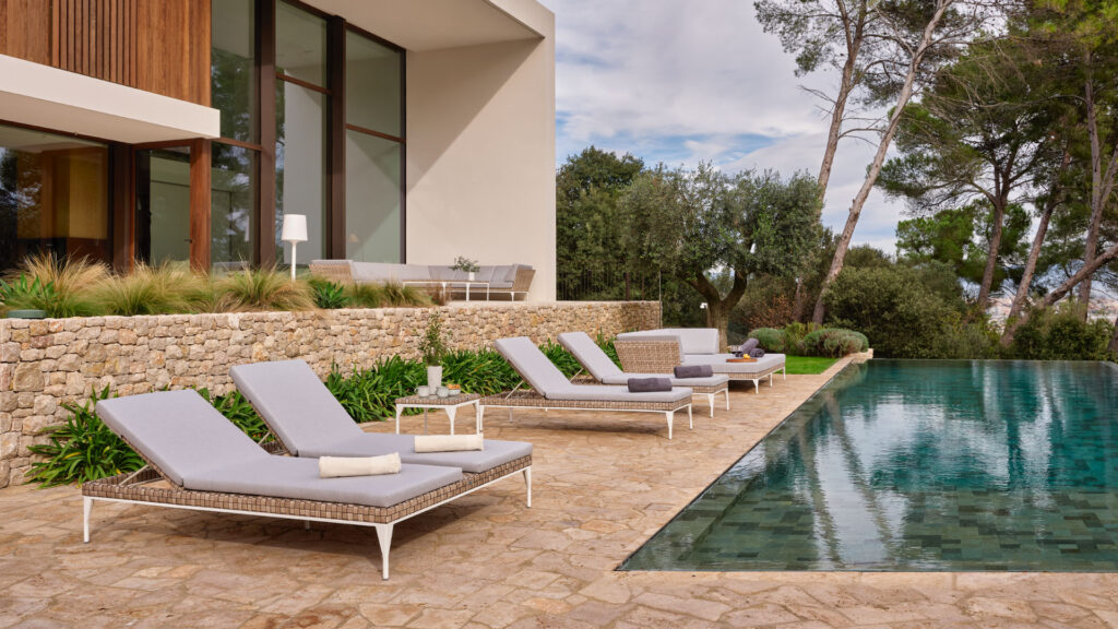 22939_Lounger-Brafta_Seashell-FF-30mm_Skyline_03