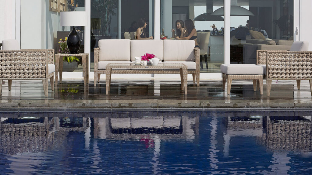 23064 HEART COFFEE TABLE SEASHELL FLAT-FLAT Skyline Design 05