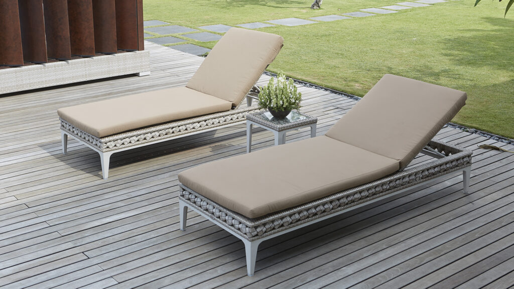 23069 HEART AUXILIARY TABLE SEASHELL FLAT-FLAT Skyline Design 03