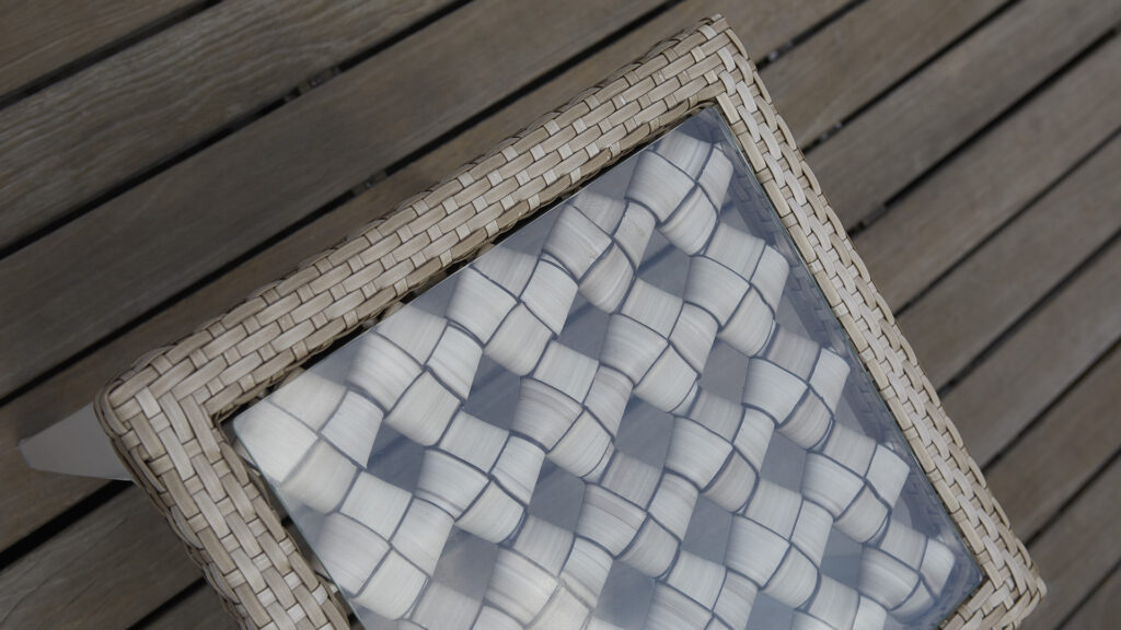 23069 HEART AUXILIARY TABLE SEASHELL FLAT-FLAT Skyline Design 05