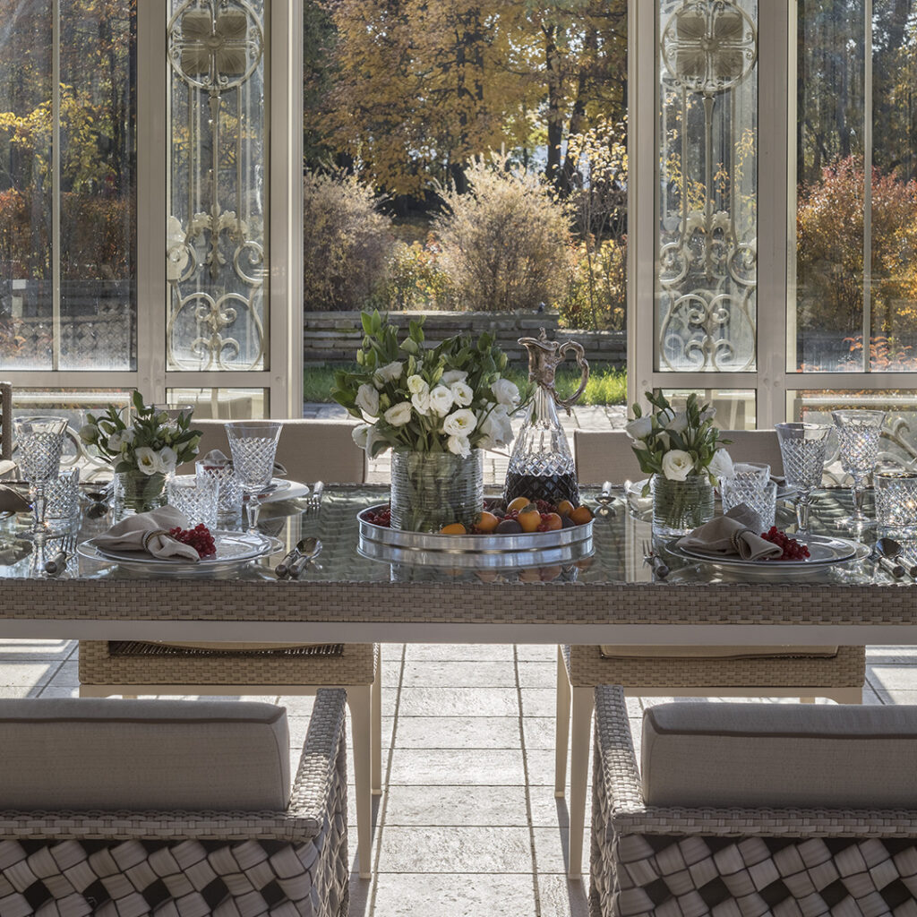 23071-20x20 HEART DINING TABLE SEASHELL FLAT-FLAT Skyline Design 05