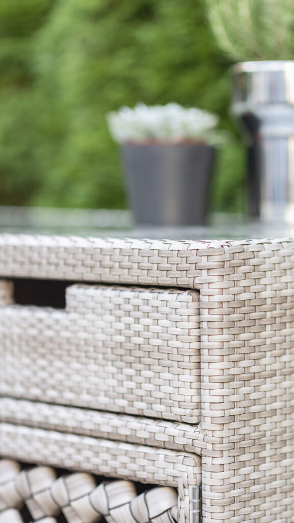 23073 HEART SIDEBOARD SEASHELL FLAT-FLAT Skyline Design 06