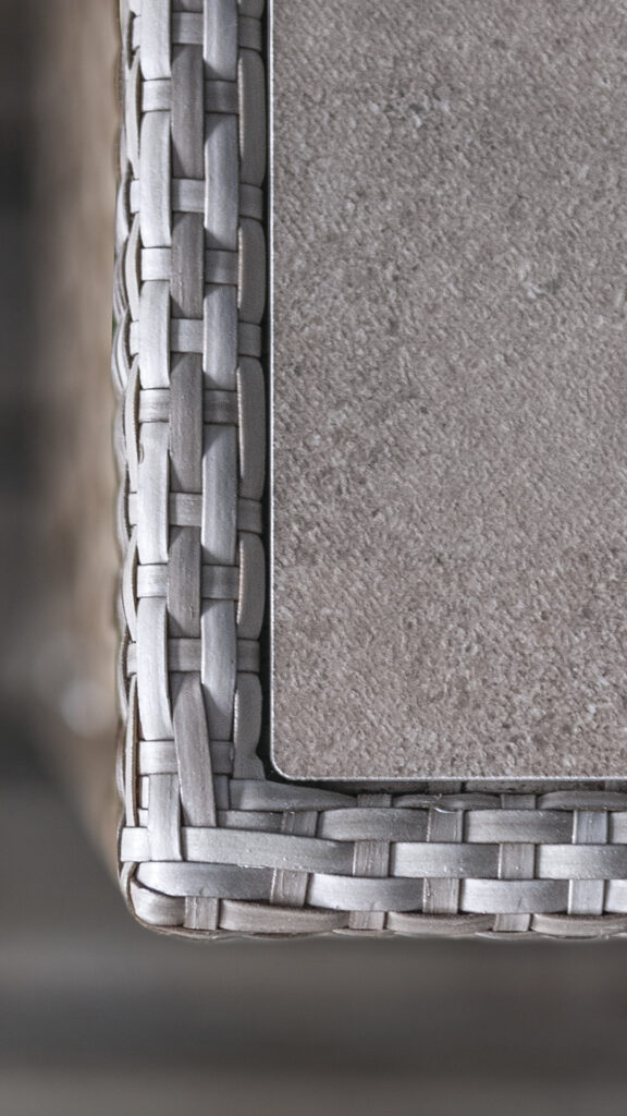 23073 HEART SIDEBOARD SEASHELL FLAT-FLAT Skyline Design 07