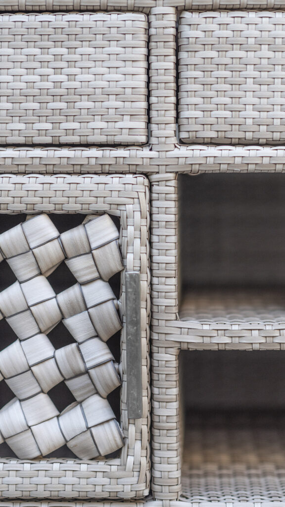 23073 HEART SIDEBOARD SEASHELL FLAT-FLAT Skyline Design 09