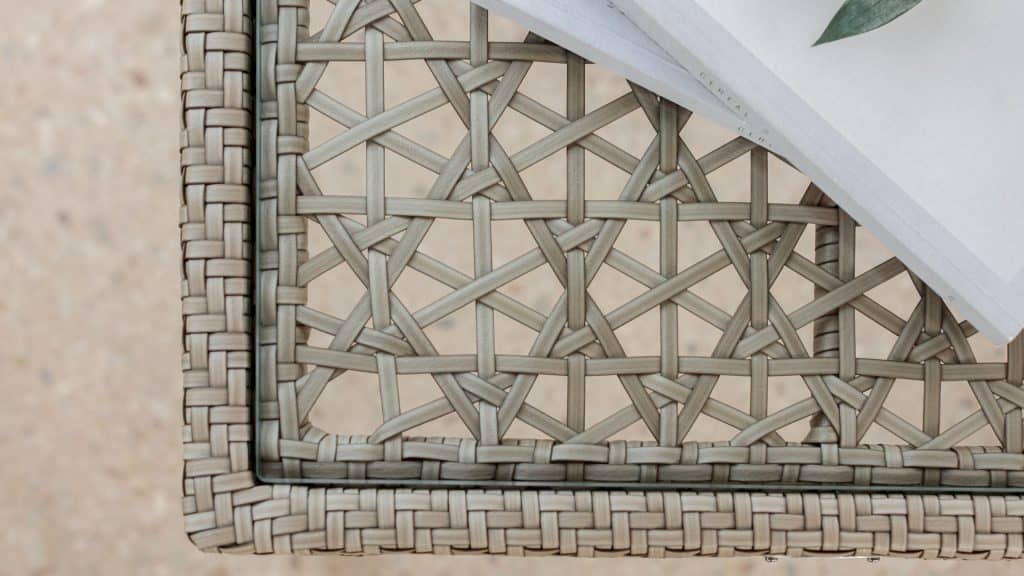 23084-Coffee-Table-Journey-Seashell-FF-7mm-Skyline-Design-02