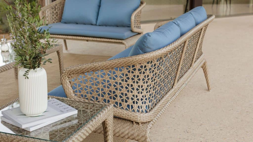 23085-Side-Table-Journey-Seashell-FF-7mm-Skyline-Design-02