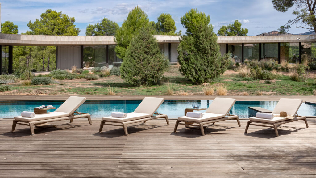 23089 Auxiliary Table -Single Journey Seashell FF7mm Skyline Design 06