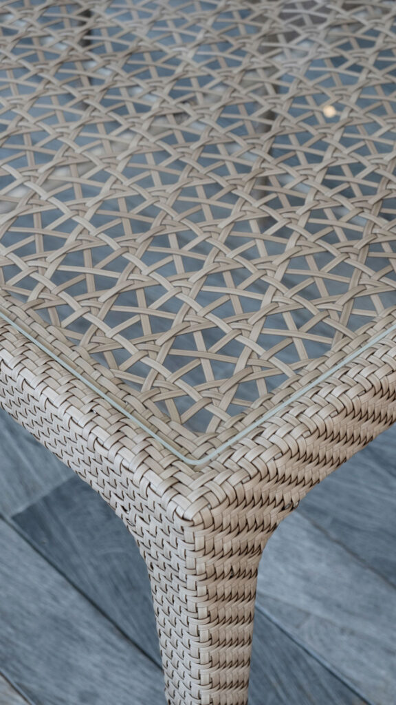 23091.16-Rect-Dining-Table-Journey-Seashell-FF-7mm-Skyline-Design-03