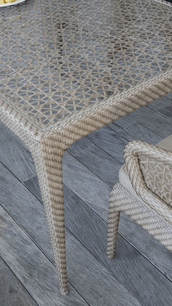 23091.30 Dining Table JourneySeashell FF 7mm Skyline Design 05