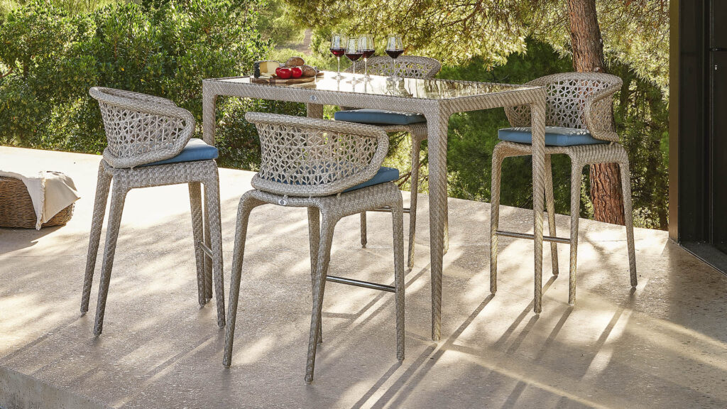 23097-Rect-Bar-Table-Journey-Seashell-FF-7mm-Skyline-Design-03