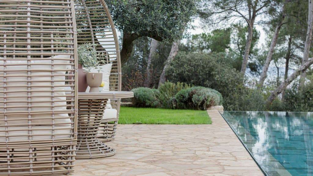 23300_Aux.Table Sunday_Kubu Mushroom 15mm_SKyline_3