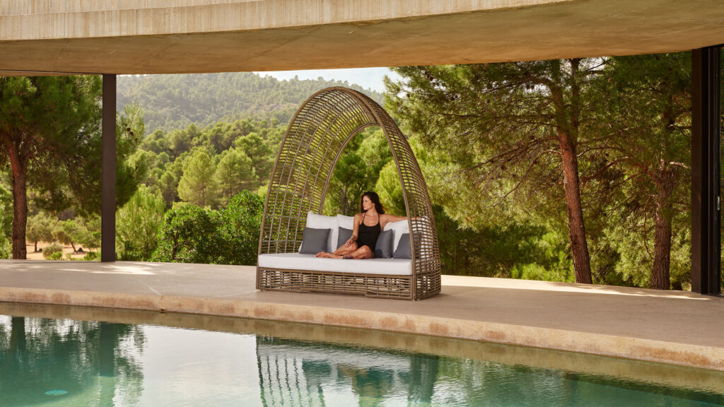 23500_Daybed Surabaya_Kubu Mushroom 15mm_Skyline_01