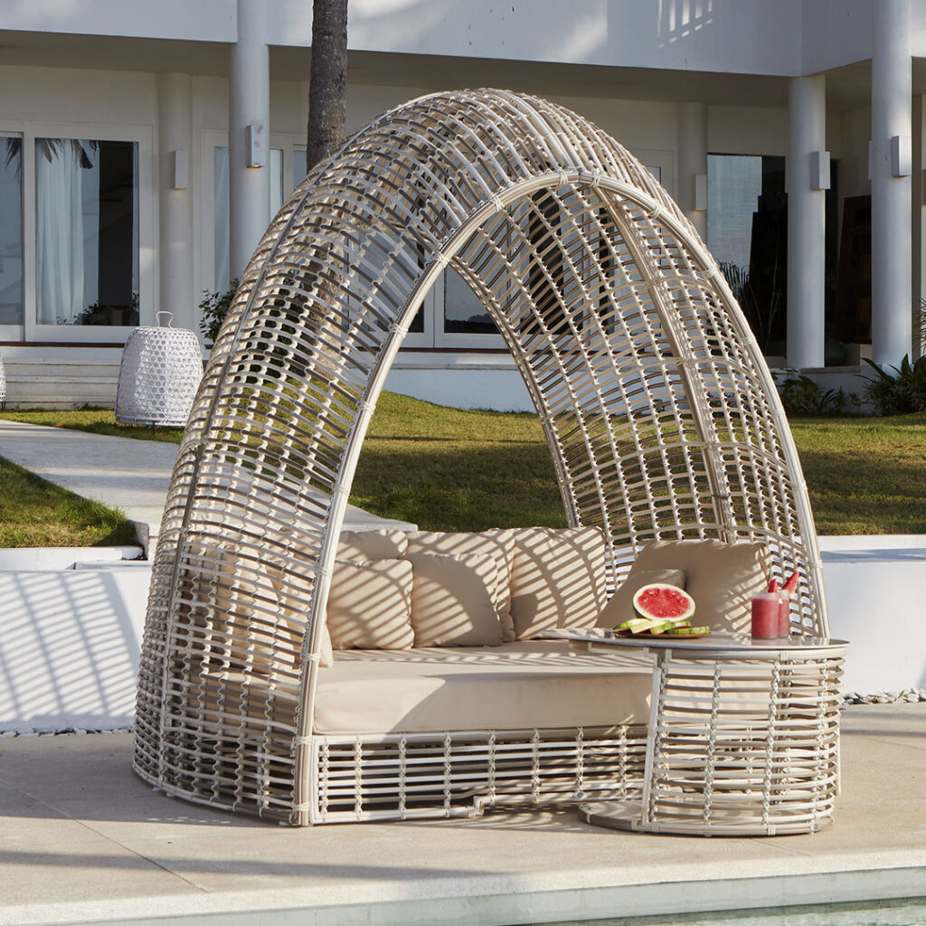 23500_Daybed Surabaya_Off_White_Mushroom 15mm_Skyline_07b