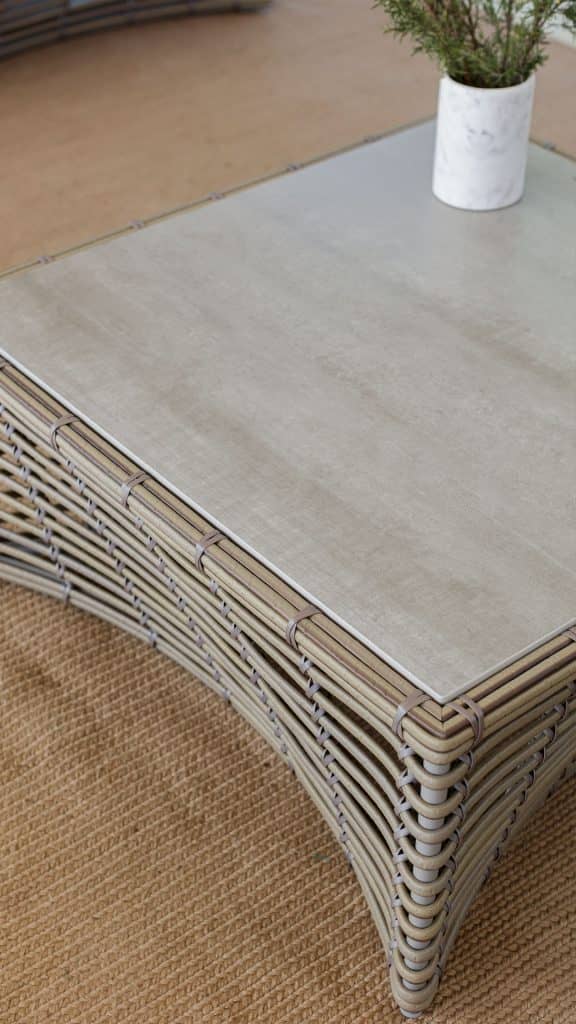 23664_Coffee Table Ruby_Kubu Mushroom NP15mm_Skyline_4