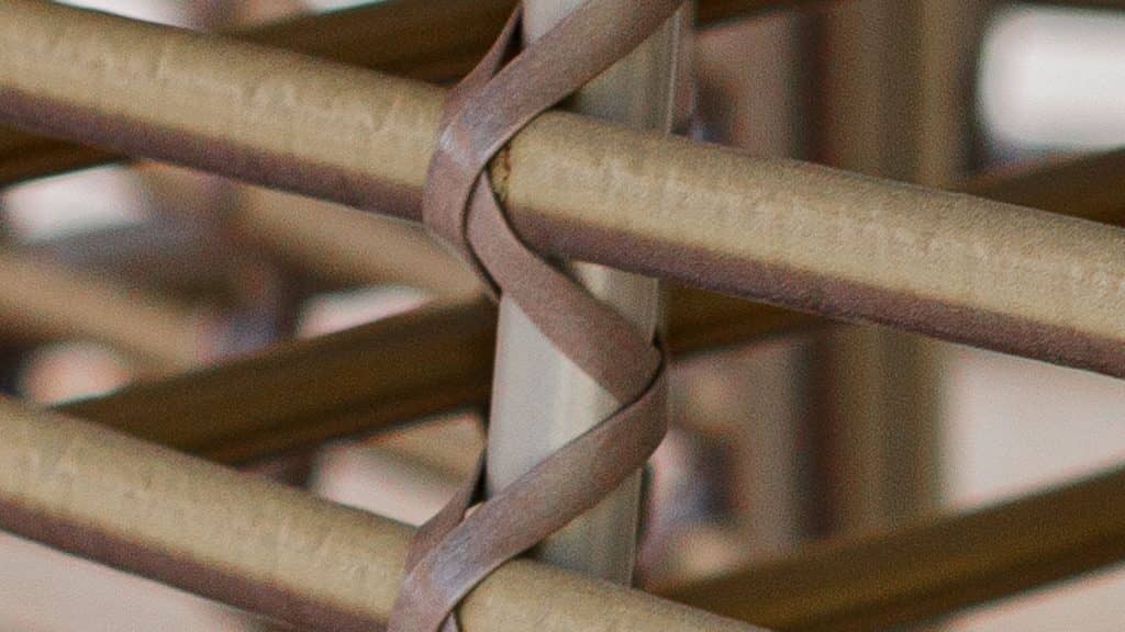 23678_Bar Table Ruby_Kubu Mushroom NP15mm_Skyline_4