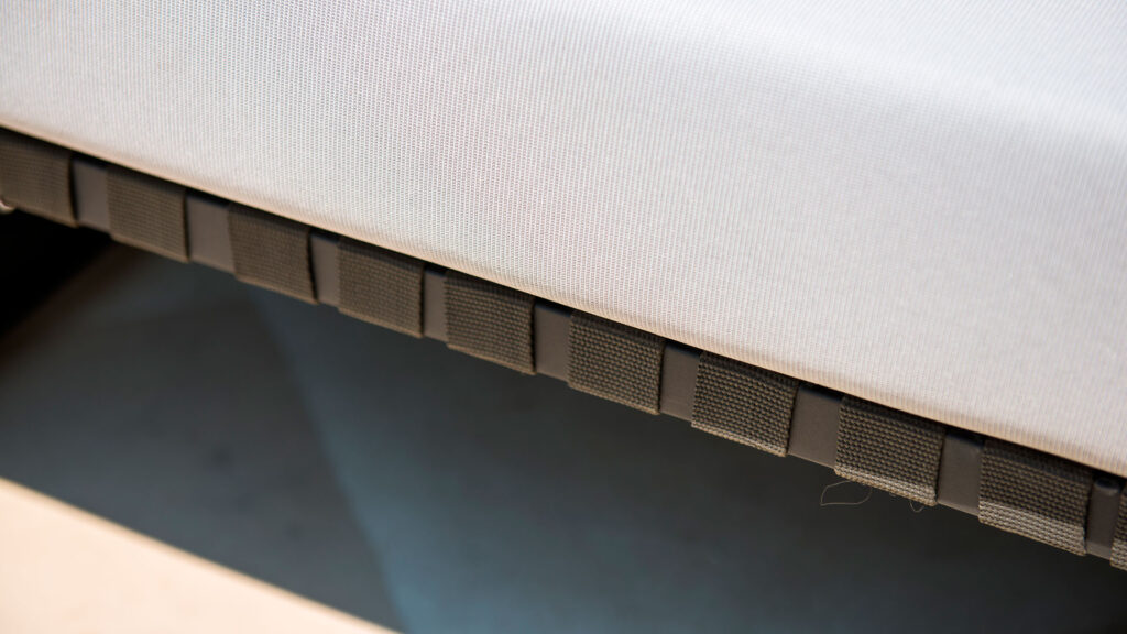 23806_Ottoman_Horizon_Dark-Grey-Strap-35mm_Skyline-Design_2