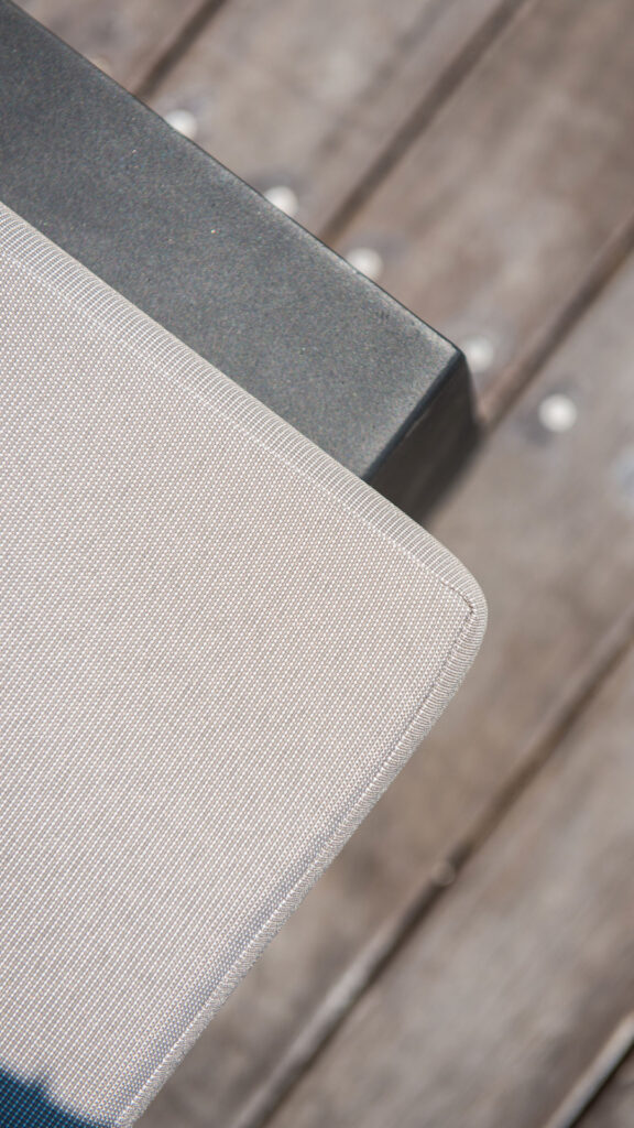 23806_Ottoman_Horizon_Dark-Grey-Strap-35mm_Skyline-Design_3