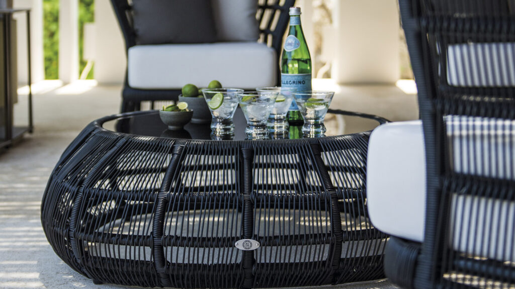 23831 SPA Skyline Design COFFEE TABLE BLACK POLYROD 3 mm 08