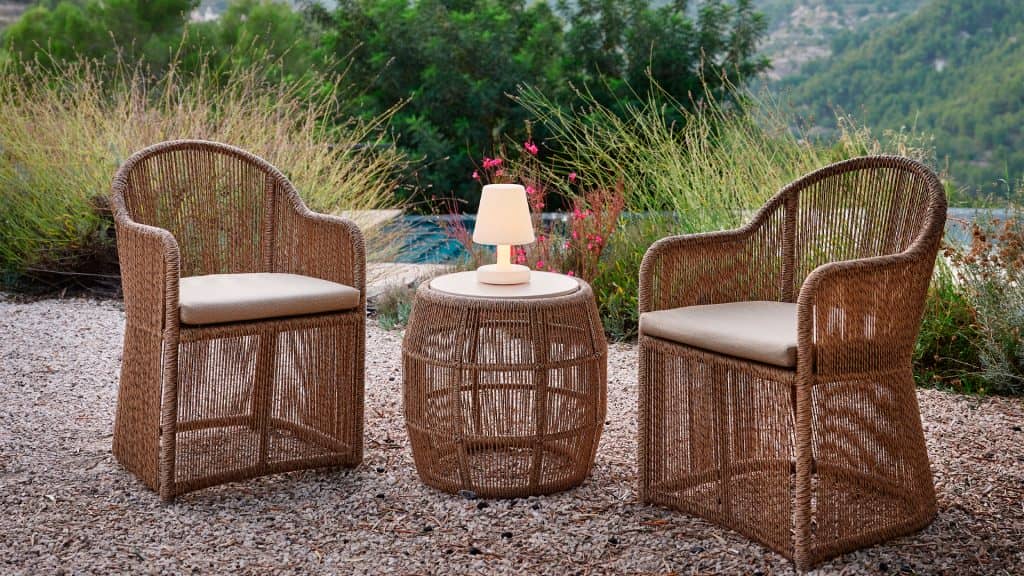 23833_Side Table Calixto_Nigerian Twist Hyacin 5mm_Skyline_2