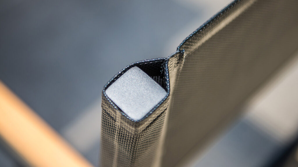 23851_HORIZON_Skyline_ARMCHAIR_VENICE_carbon matte_09