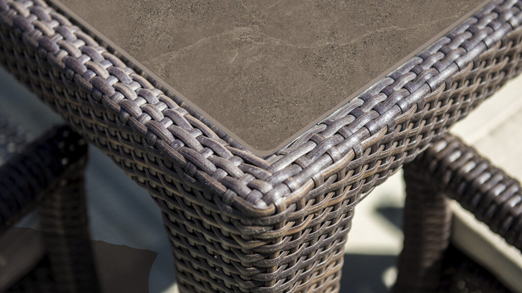 2386.10 MALTA DINING TABLE MOCCA Polypeel 7 mm 05