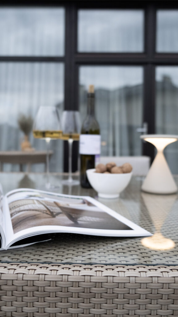 2386.30 MALTA Skyline Design DINING TABLE MOCCA Polypeel 7 mm 08