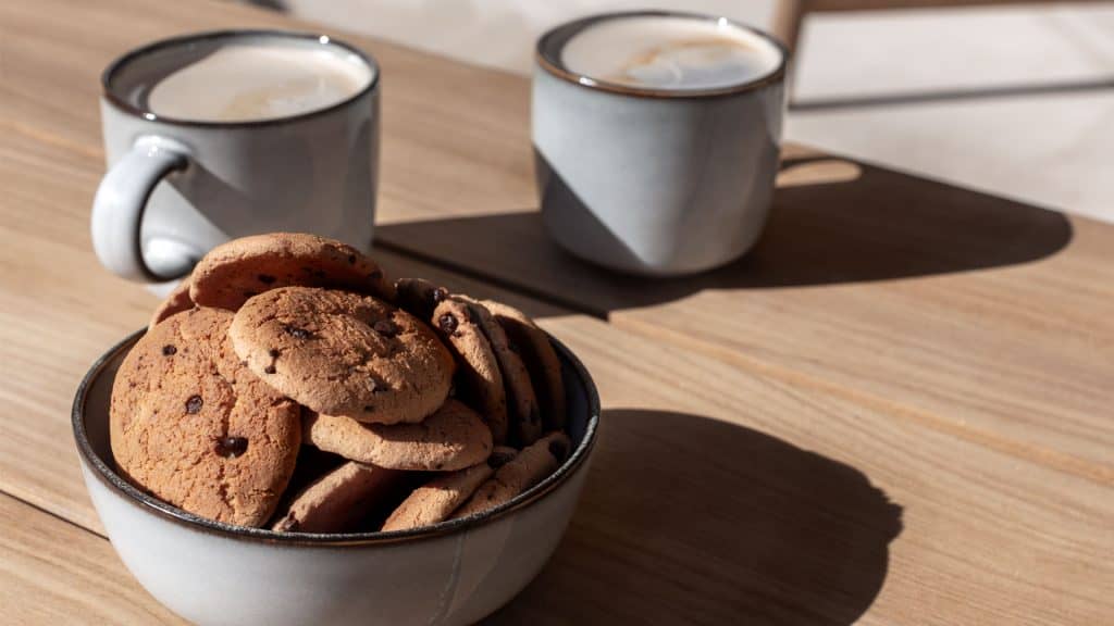 23871.01-Rect-DT-200-Alaska-White-Matte-Alum-Skyline-4