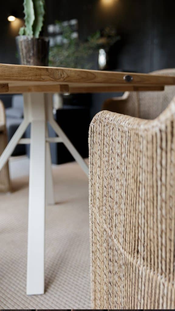 23871_Dining-Table-Alaska_Natural-Teak_Skyline_5