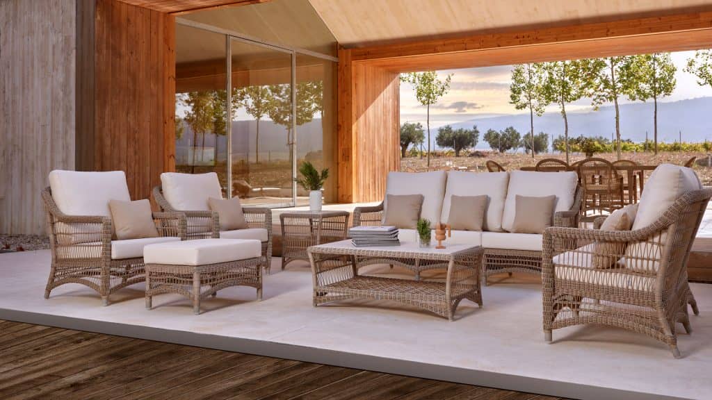 23886-Ottoman-Arena-Seashell-Polyrod-Skyline-Design-0