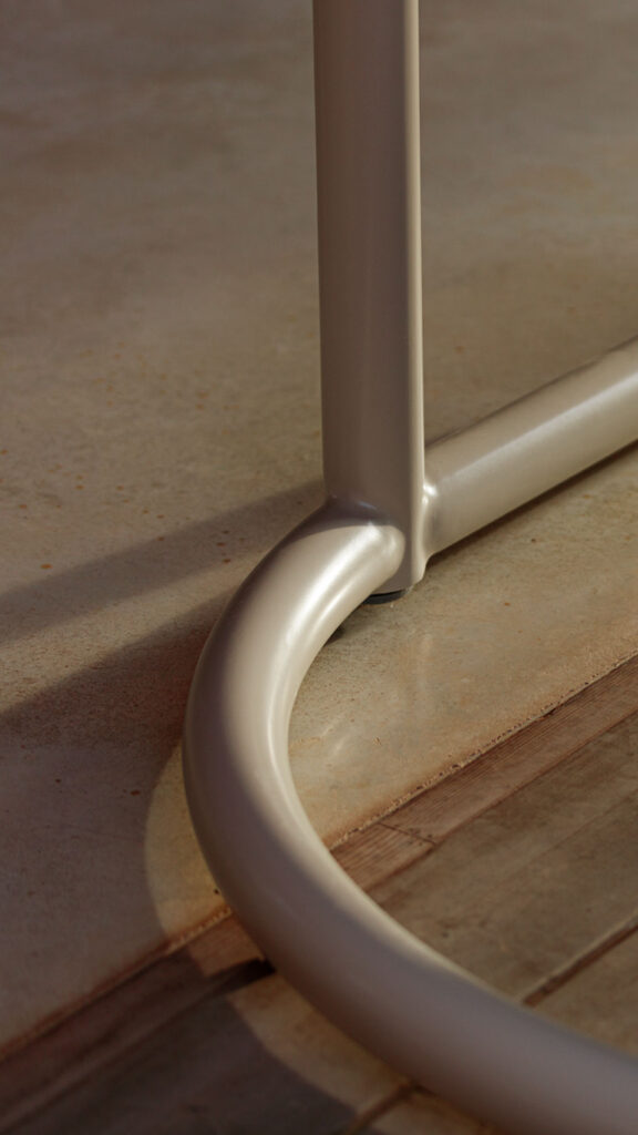 23913_Hanging-Paloma_Seashell 7,10 & 15mm_Skyline_6