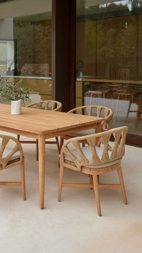 24100.22 Krabi Skyline Design Dining table Natural Teak 05